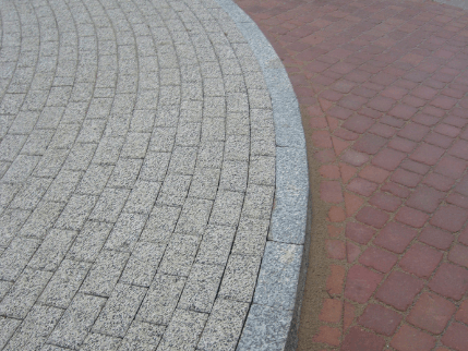 KERBSTONE GRANITE LOW STONE