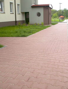 TAVR 8 MODERN RED