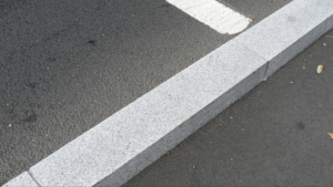 KERBSTONE GRANITE HIGH QUADRO STONE