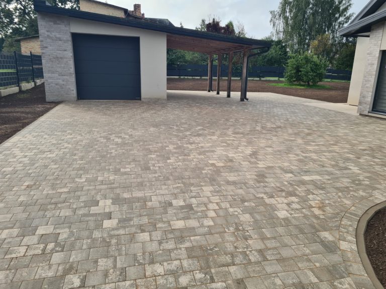 DEKOR 150 MODERN SILVER LIGHT AND KERBSTONE 8 GREY