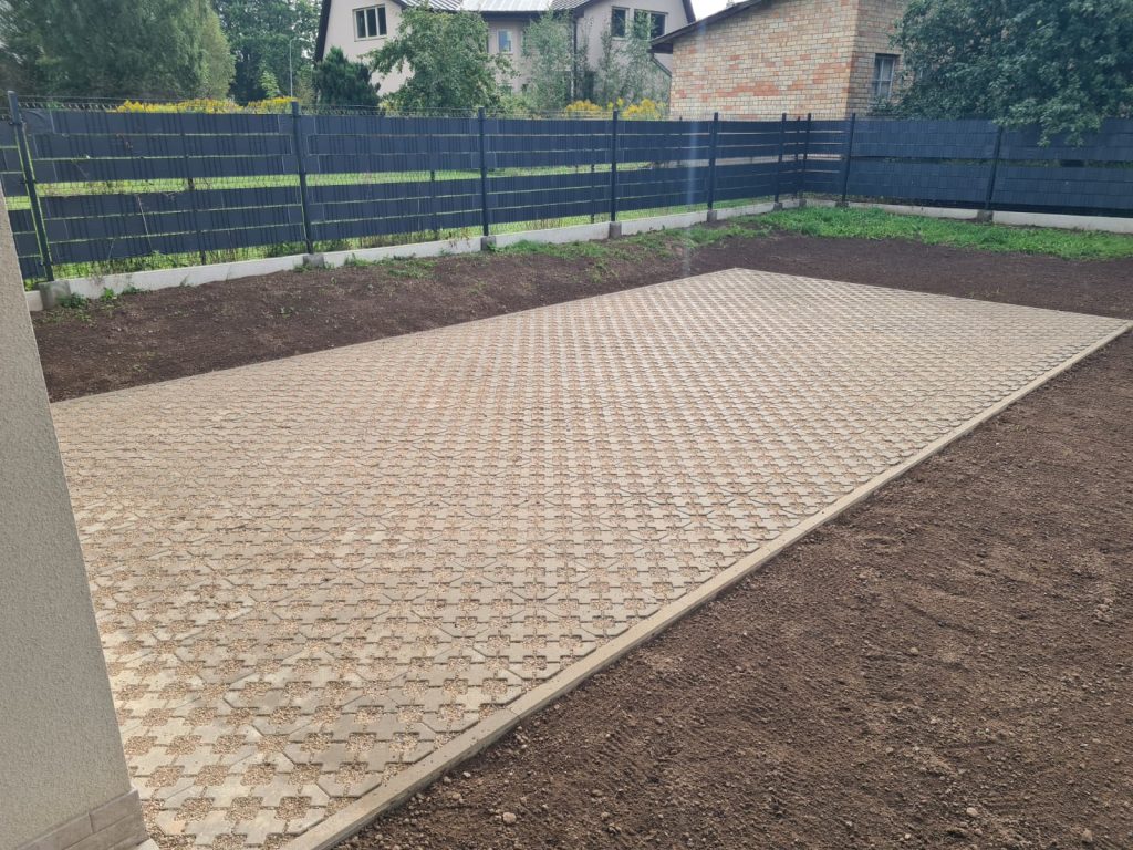 GARDEN 400 MODERN GREY AND KERBSTONE 8 GREY