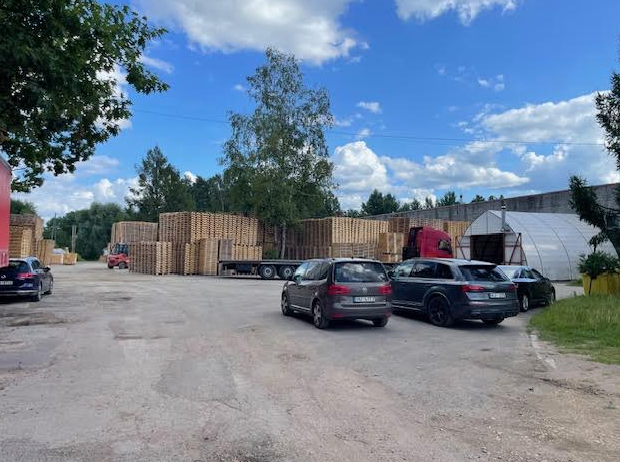 Brikers palešu pieņemšana Salaspilī