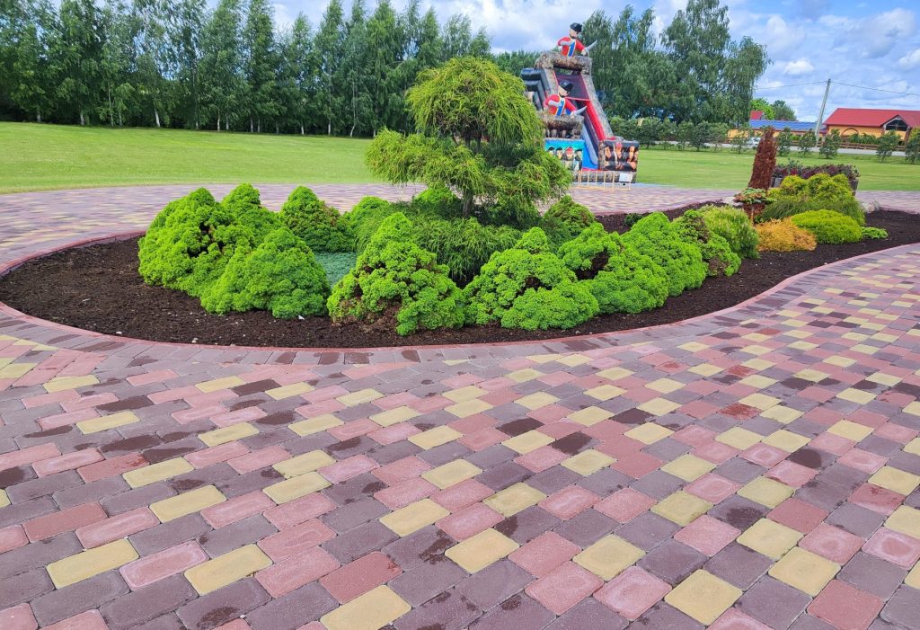 NOSTAL 6 CLASSIC BROWN, NOSTAL 6 CLASSIC RED UN NOSTAL 6 CLASSIC WELLOW + KERBSTONE 8 RED APMALES