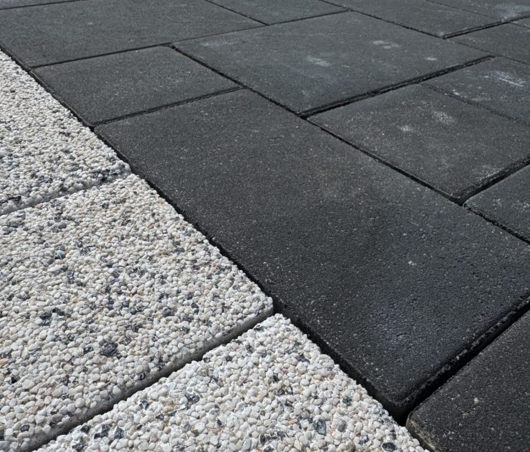 SCANDINAVIAN MOSAIC 6 BLACK AND SCANDINAVIAN MOSAIC 6 WHITE MARBLE (SIGNATURE), KERBSTONE 8 BLACK